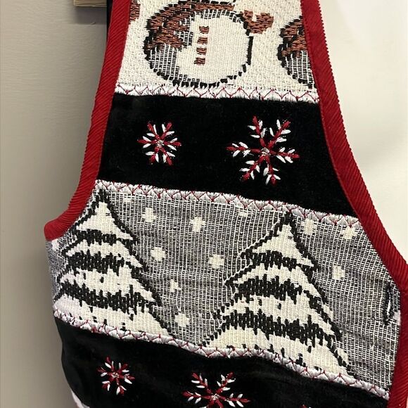 TanTrums Vintage Black Button Up Snowman Tree Snowflake Vest- Large - Picture 10 of 16